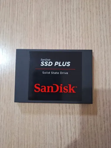 SSD 240 GB - 100% - testado - pouco uso