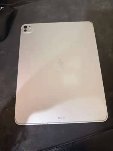 iPad Pro 13" (M5) 512GB - Bateria 100% - Funcionando 100% - Tela Trincada