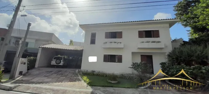 Duplex em Condomínio Fechado em Nova Parnamirim com 3 Suites, 300m², 3 Vgs