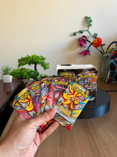 Kit 6x Booster Pokemon - Caos Ascendente | Ipanema - RJ |