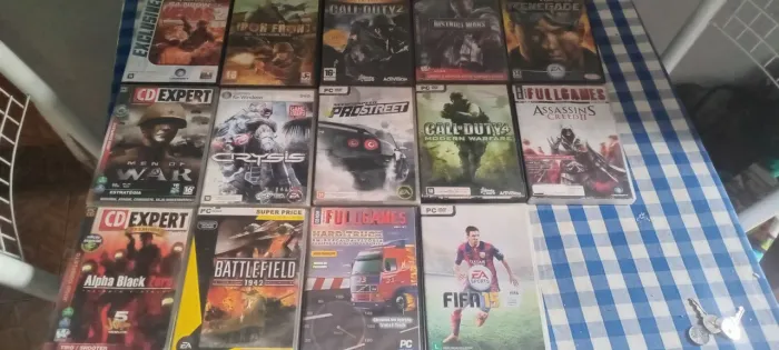 Lote 17 jogos de PC por 120