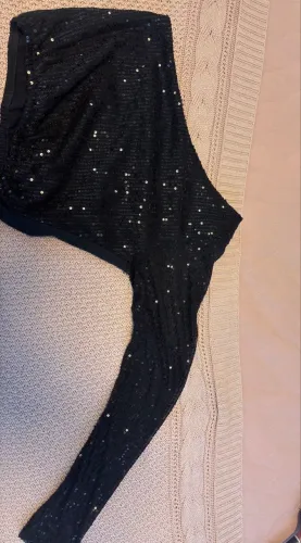 Top paetê preto sem marca