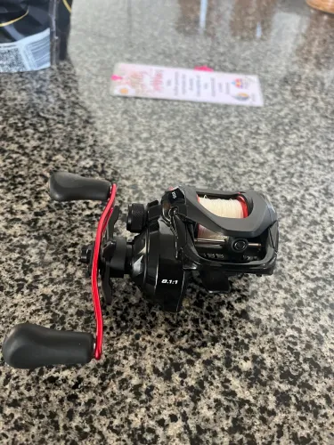 Vende-se Zest Torment 200 e vara tambaqui de 30/60 libras - Saint