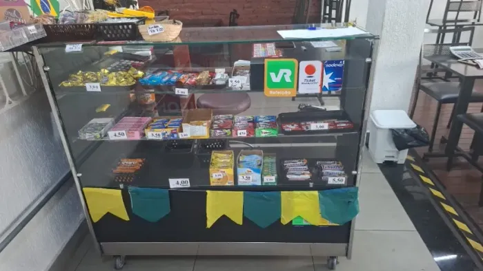 Caixa de estabelecimento comercial