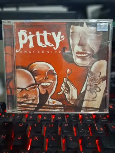 CD Pitty Anacrônico
