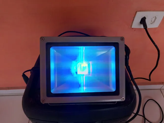 Refletor Led RGB 7 cores