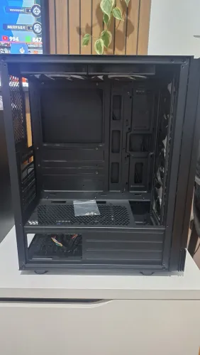 Gabinete Fortrek + 5 Fans | Lateral em Acrílico | Excelente Estado