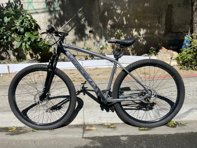Vendo bicicleta nova