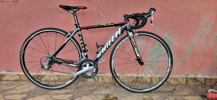 Bike Speed Tamanho 48 Grupo Tiagra de 10 Velocidades.