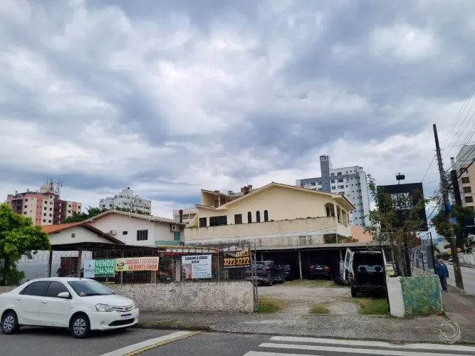 Terreno com 539,68m² em Balneário do Estreito