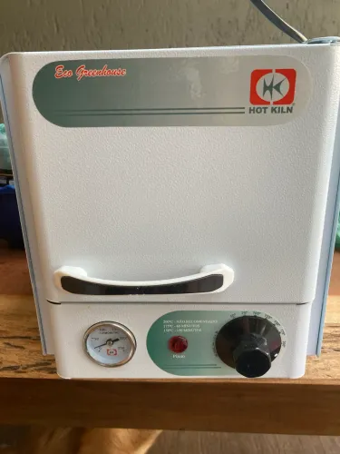 Estufa Esterilizadora De Alicate Bivolt Hot Kiln 3 Litros