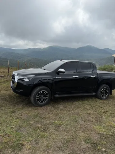Toyota Hilux CD SRX 4X4 2.8 TDI 16V Diesel Aut. 2021
