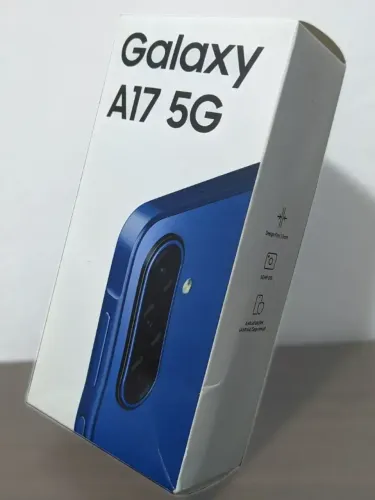 Celular Samsung Galaxy A17 5g Com Ia, 256gb, 8gb Ram, Câm De 50mp, Tela De 6.7 , Nfc, Ip54