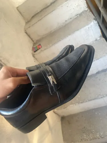 Vendesse sapato social semi novo