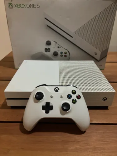 Xbox One S Sem Detalhes