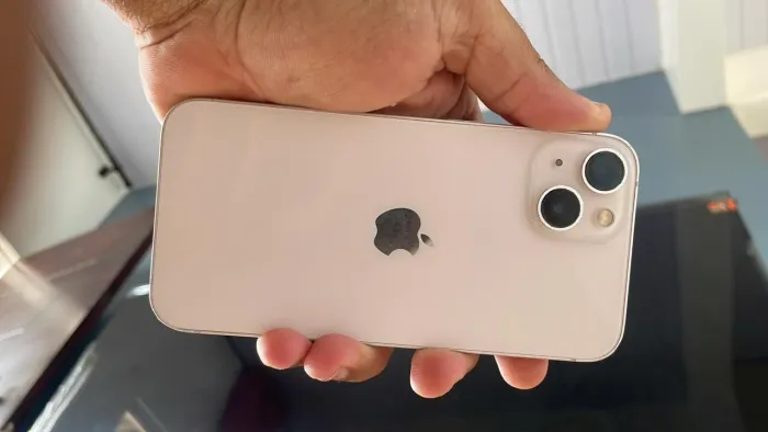 iPhone 13 rose
