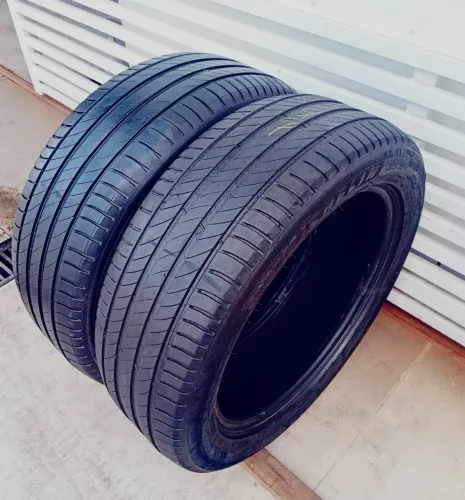 Pneu 205 55 aro 17 Michelin Primacy 4