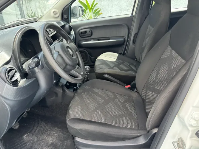Fiat Mobi Like 1.0 Fire Flex 5P. 2024