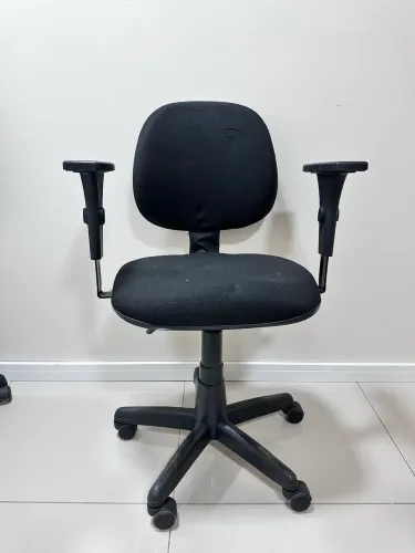Cadeira de escritório confortável 