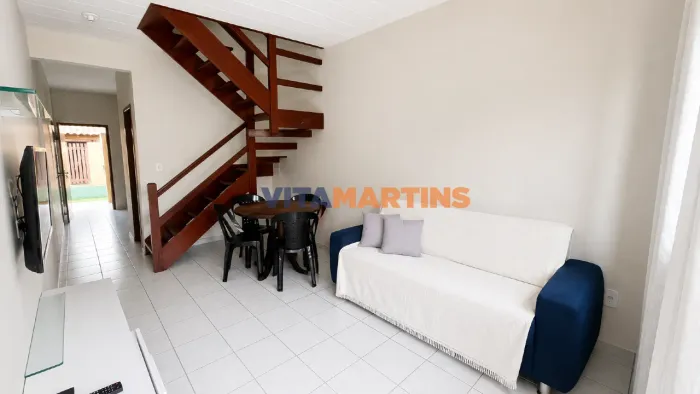 Casa duplex em condomínio à venda na Ogiva com 2 quartos - Por R$