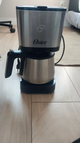 Cafeteira Elétrica Oster com Jarra Inox 1,2L