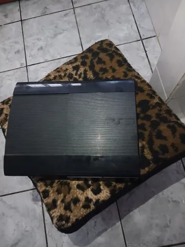 Vendo ps3 desbloqueado super slim