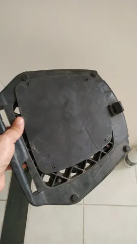 Baú grande com suporte