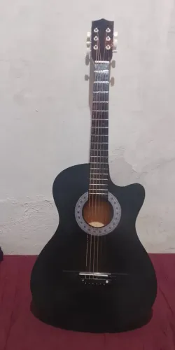 Vende-se violão acústico para iniciantes