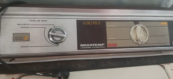 Máquina de lavar roupa Brastemp Luxo Plus