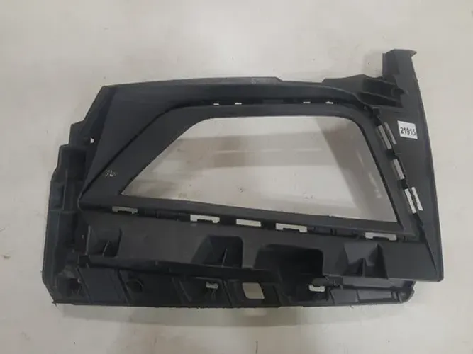 Moldura Farol De Milha Vw Polo/virtus L.e 2018 Origina 21915