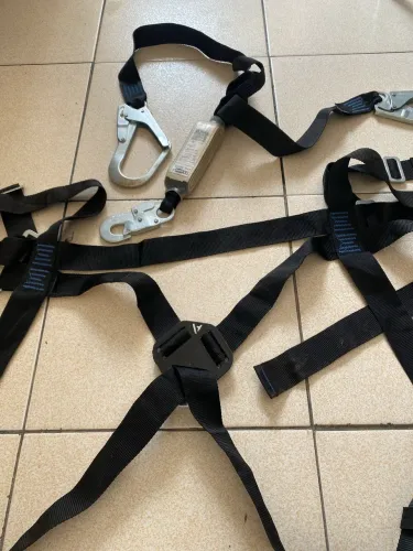 Cinto de segurança e talabarte