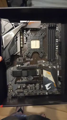 Kit Ryzen 9 3900X + Gigabyte B450 AORUS Elite | 12 Núcleos / 24 Threads