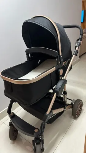 Carrinho 3x1 com bebê comforto $ 750