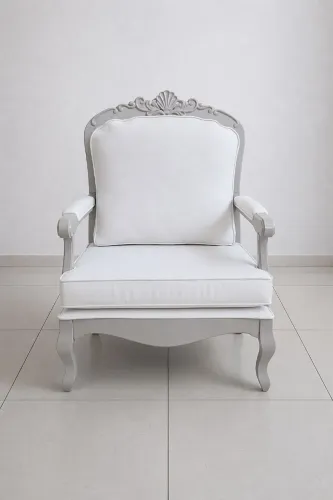 Poltrona Clássica Branca 