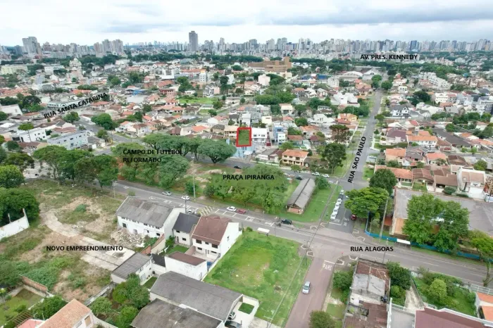 Lote/Terreno para venda tem 465 metros quadrados em Guaíra - Curitiba - Paraná