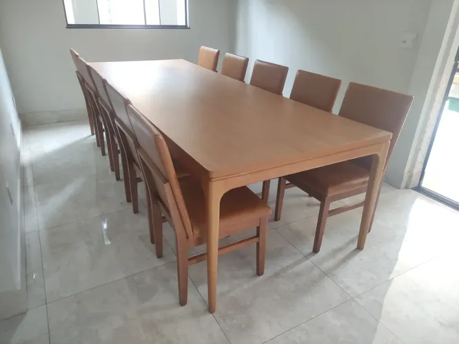 Mesa nova sua casa linda de madeira 