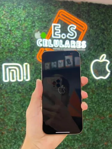 IPHONE 16 PRO MAX 256GB (TELA COM TRINCO APENAS NO VIDRO) - 90 DIAS DE GARANTIA