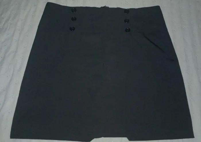 Vendo saia tamanho GG ?