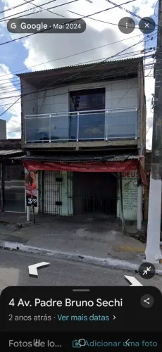 Casa com ponto comercial