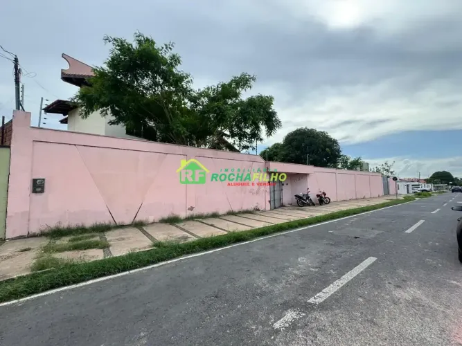 Casa comercial ampla 630 m², 6 suites, garagem para mais de 15 carros