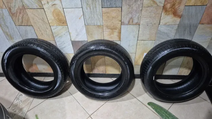 Pneus 185/60 R15