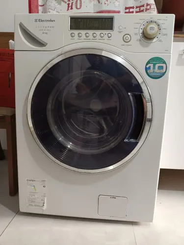 Lava e seca Eletrolux 9kg