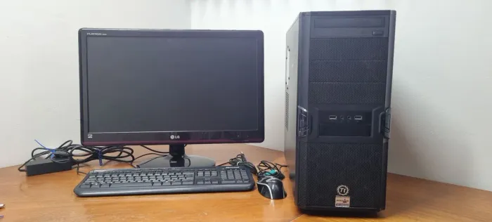 Computador completo ASUS 8.0GB com monitor 23" Intel CoreI5