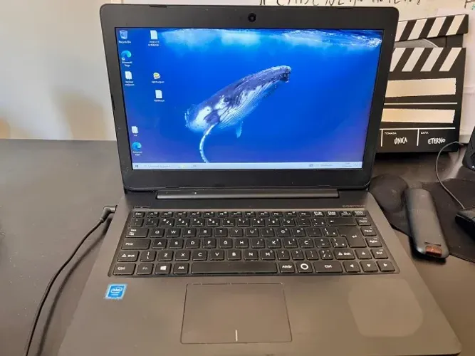 Notebook Positivo 4Gb ram (troco por monitor)