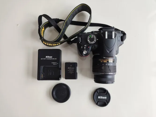 Nikon D3200 + Lente 18-55 VR + Kit Completo - Excelente Estado