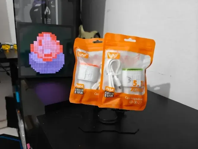 Carregador e Cabo USB para Celular - Novo