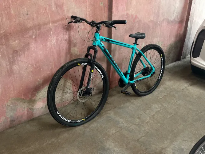Bicicleta Supreme Aro 29, Alumínio, 24 Marchas, Freio a Disco ? Sem Uso