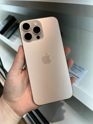 iphone 16 Pro Max Desert 256Gb seminovo 89%