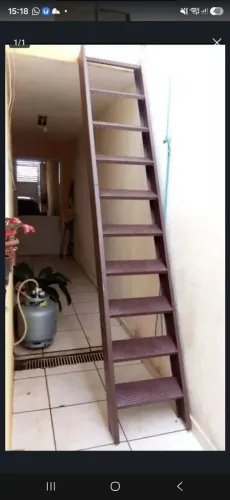 ESCADA DE FERRO