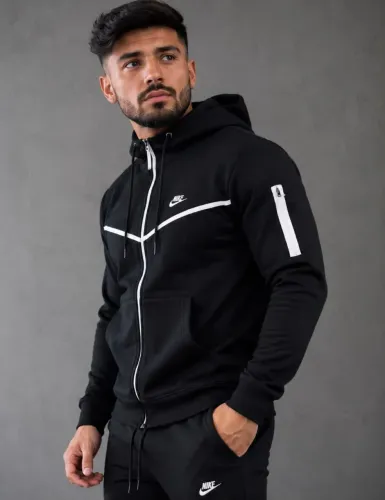 CONJUNTO MOLETON NIKE COM ZIPER E RECORTE EM V